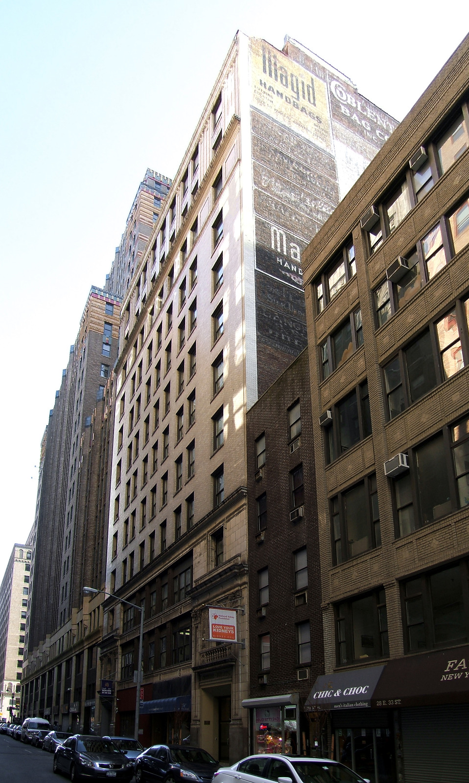 Crystal Building In New York City Hochhaus