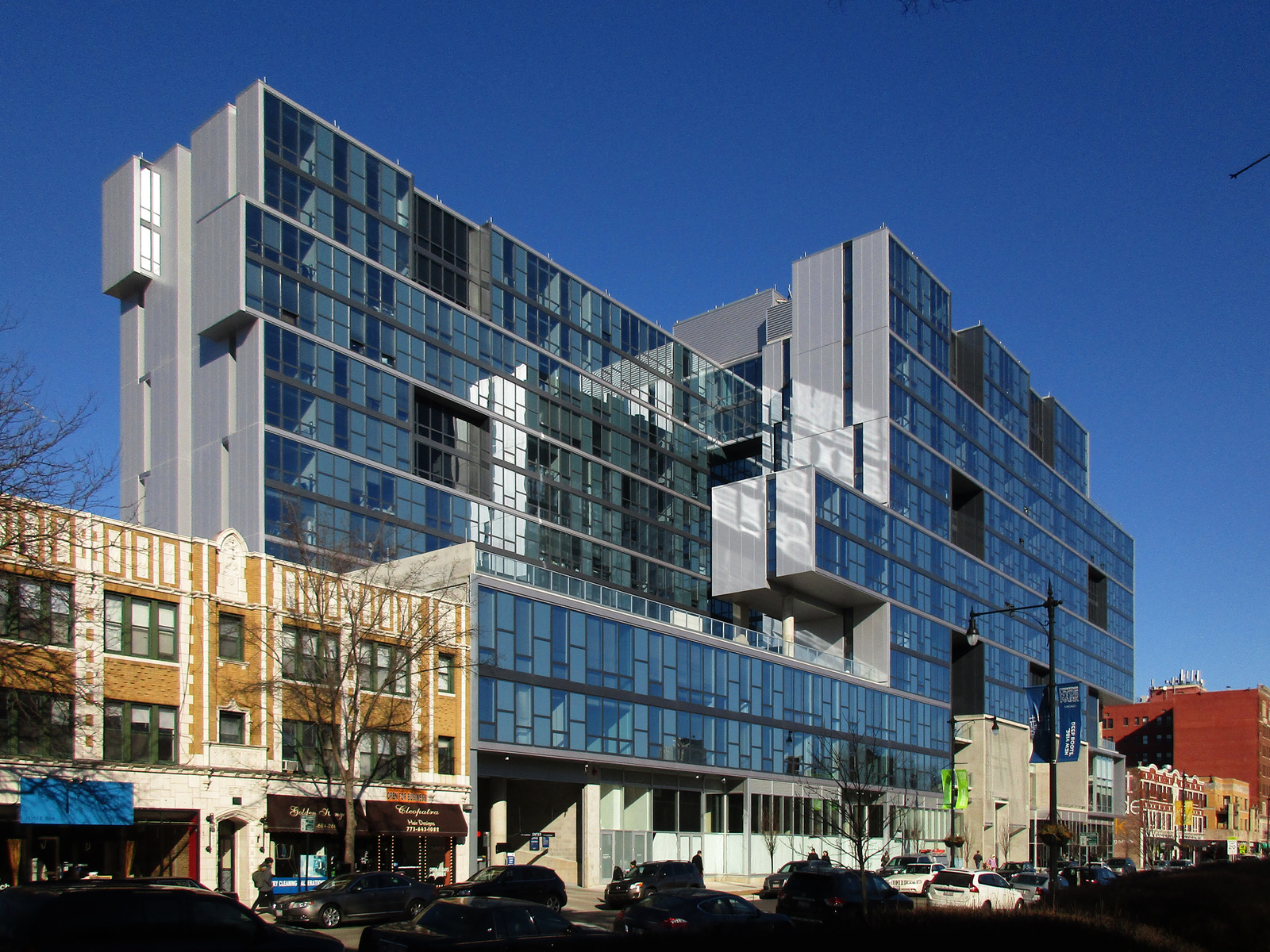 Vue53 In Chicago High Rise Building